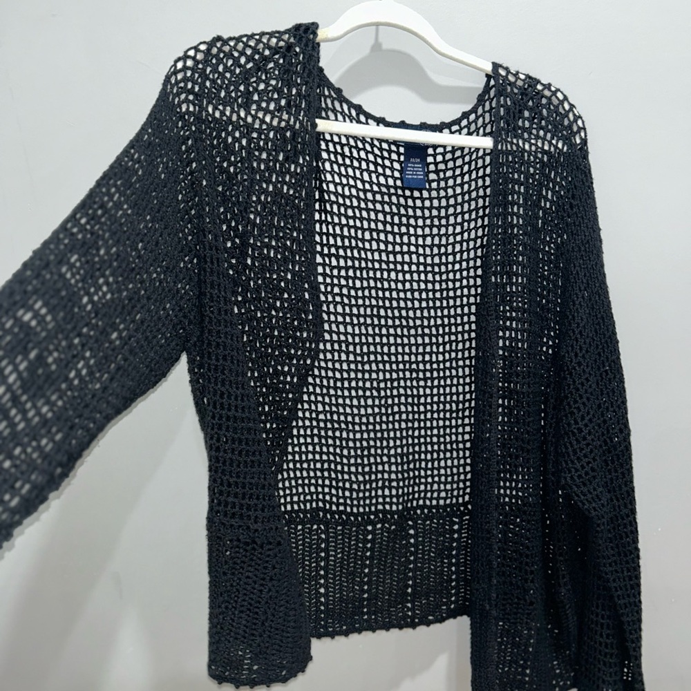 Wide sleeve knitted cardigan